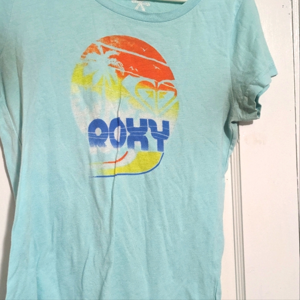 Roxy t shirt size large light blue